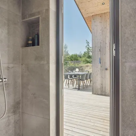 Semesterbostad Anderson - From The Sea By Interhome