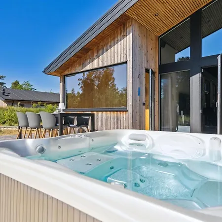 Semesterbostad Anderson - From The Sea By Interhome *