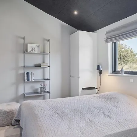 Feriehus Anderson - From The Sea By Interhome Hals