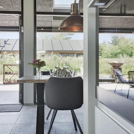 Anderson - From The Sea By Interhome